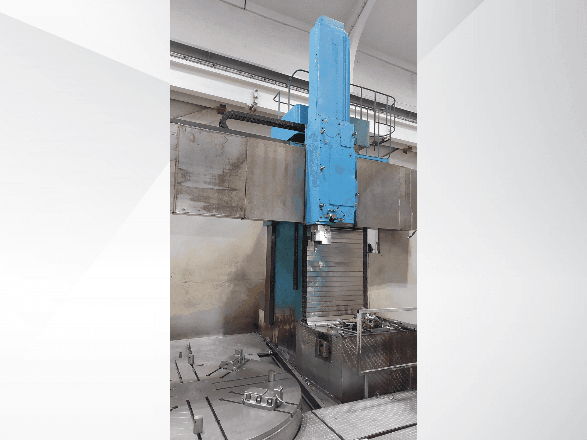 Koneen  CKD SKJ 25/50 CNC etunäkymä