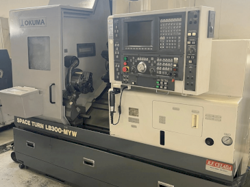 Koneen  Okuma SPACE TURN LB 300 MYW etunäkymä